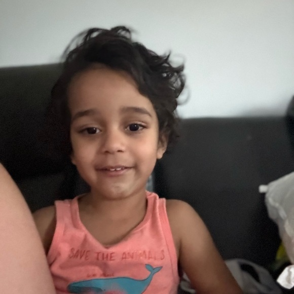 🎉Hello I’m Karen a Poshmark Ambassador welcome to my closet🎉 - Picture 6 of 10